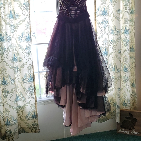 Gothy Prom Dress - Picture 2 of 6